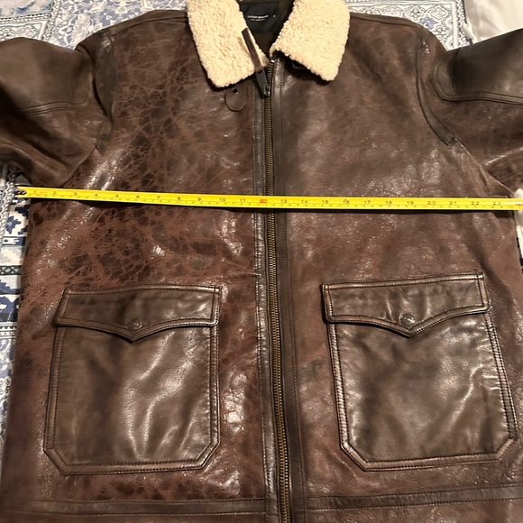 LUCKY BRAND Men's Leather Aviator Jacket With Faux Shearling Collar - Picture 4 of 15